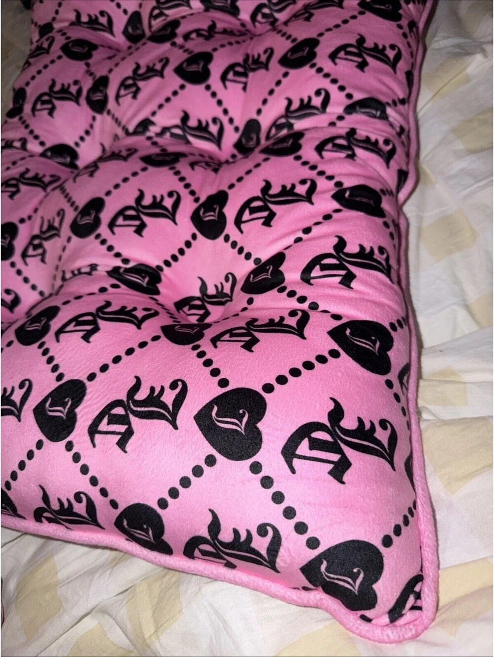 Juicy Couture Pink Velour Pet Bed Crate Mat